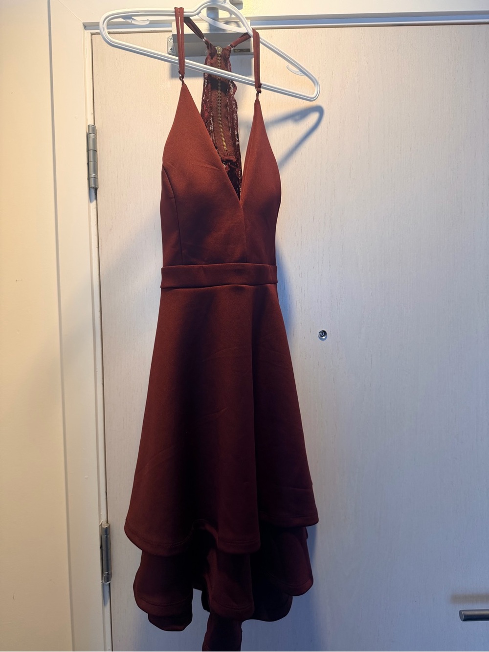 Le Chateau Sleeveless Deep V High-Low Cocktail Dress in Wine
